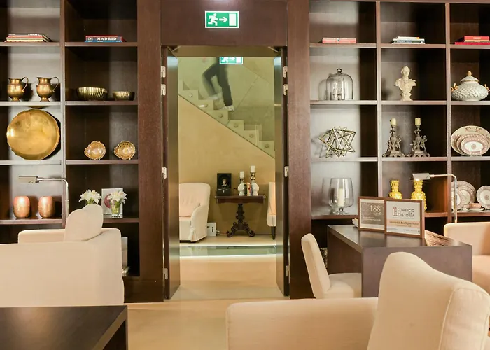 Universal Boutique Szálloda 4*