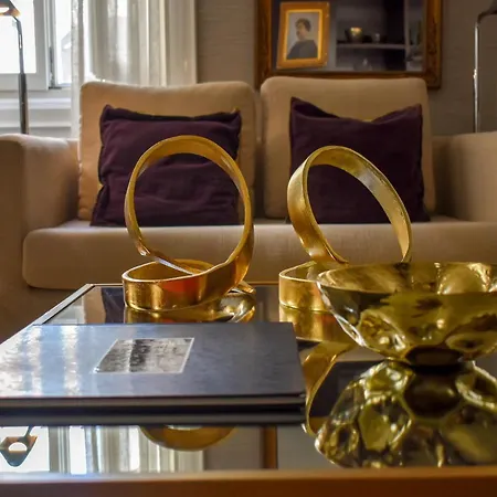 Universal Boutique Hotell 4*
